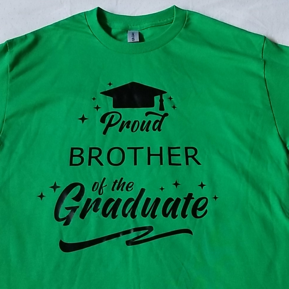 Tee Shirt " Proud Brother of the Graduate